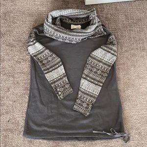 Soft & cozy fleece sweatshirt